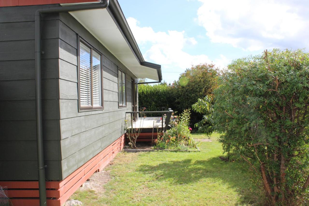 Bram'S Bach Villa Taupo Exterior foto
