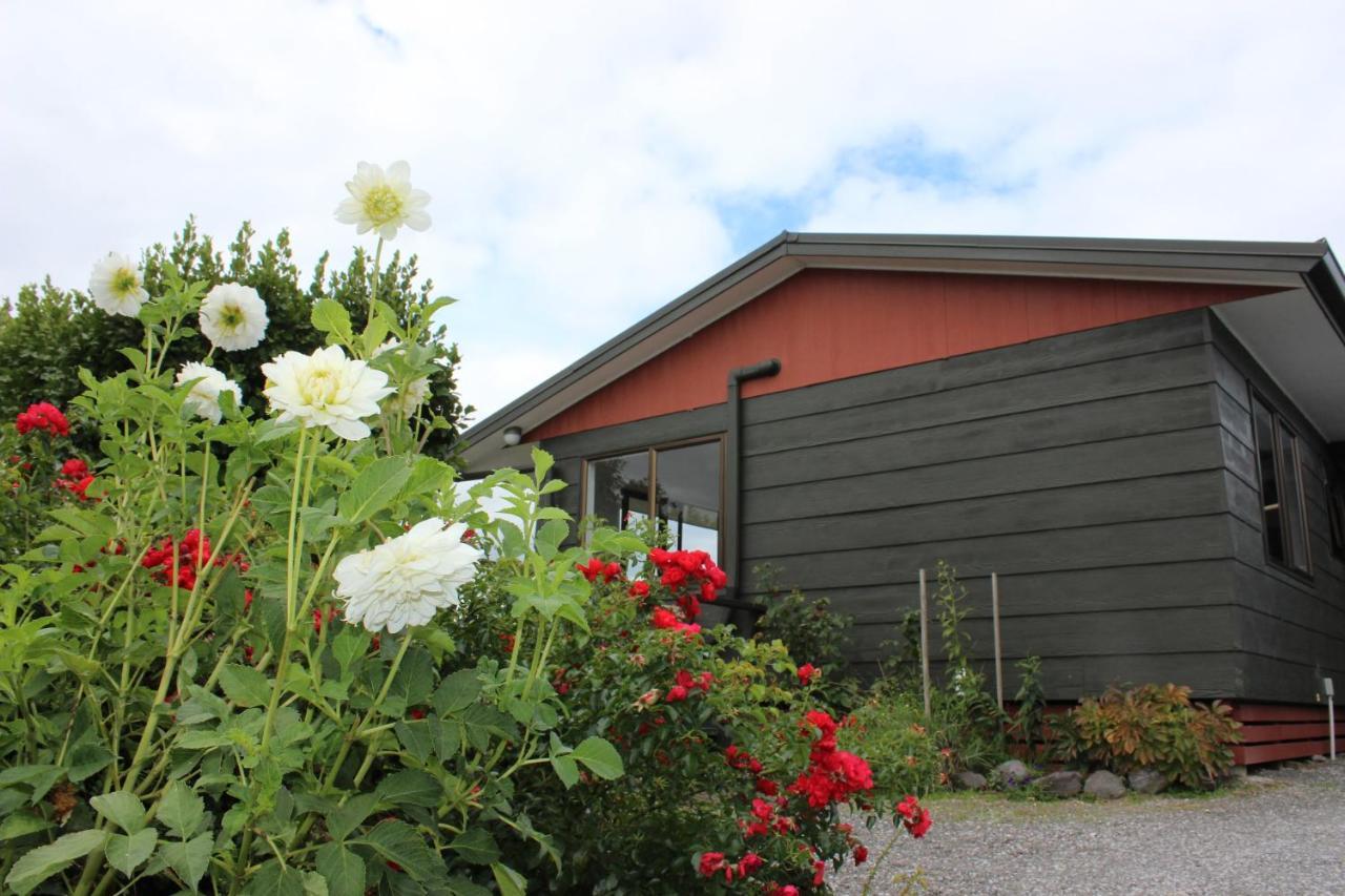 Bram'S Bach Villa Taupo Exterior foto