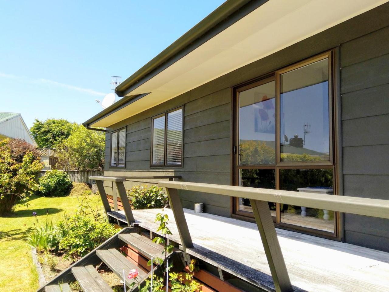 Bram'S Bach Villa Taupo Exterior foto