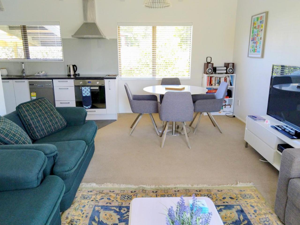 Bram'S Bach Villa Taupo Exterior foto