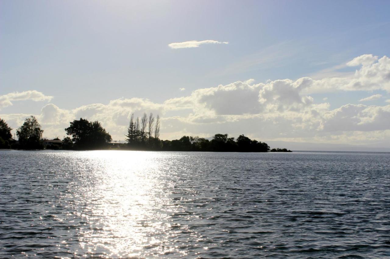 Bram'S Bach Villa Taupo Exterior foto