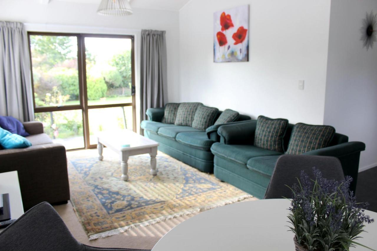 Bram'S Bach Villa Taupo Exterior foto