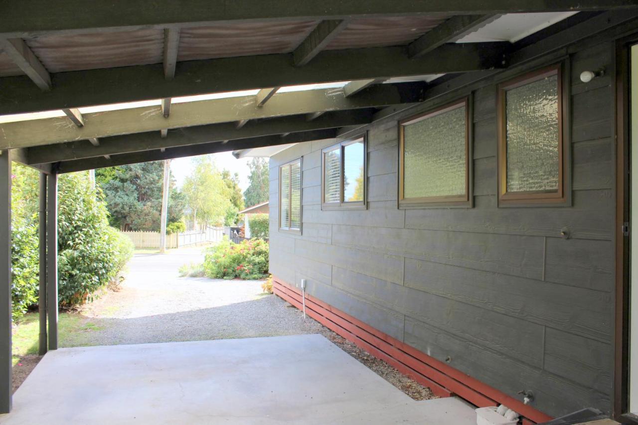 Bram'S Bach Villa Taupo Exterior foto