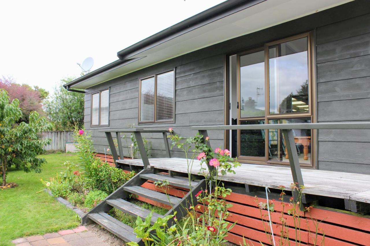 Bram'S Bach Villa Taupo Exterior foto